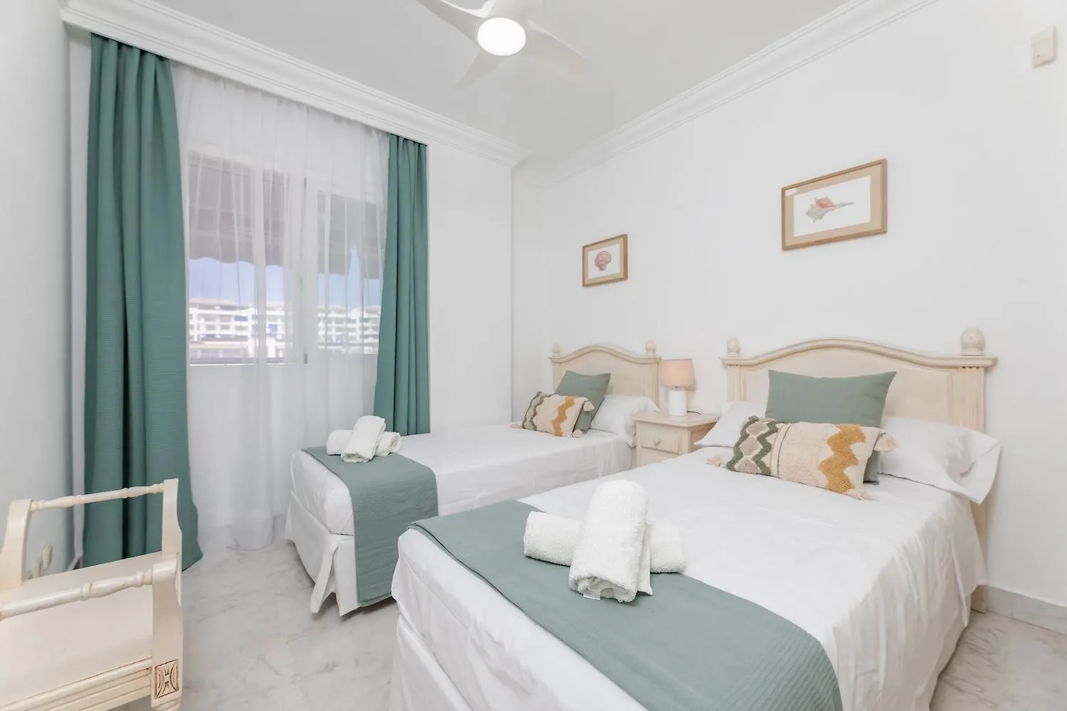 Best Location Marina Banus With Parking Rdr409 Marbella Apartment